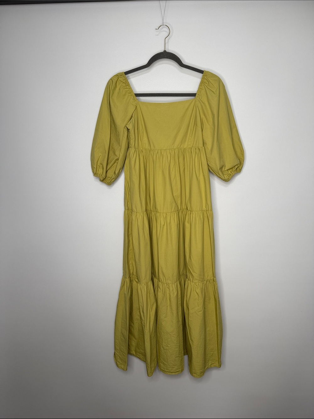 LAIT Women’s Puff-Sleeve Tiered Midi Dress in Chartreuse XS